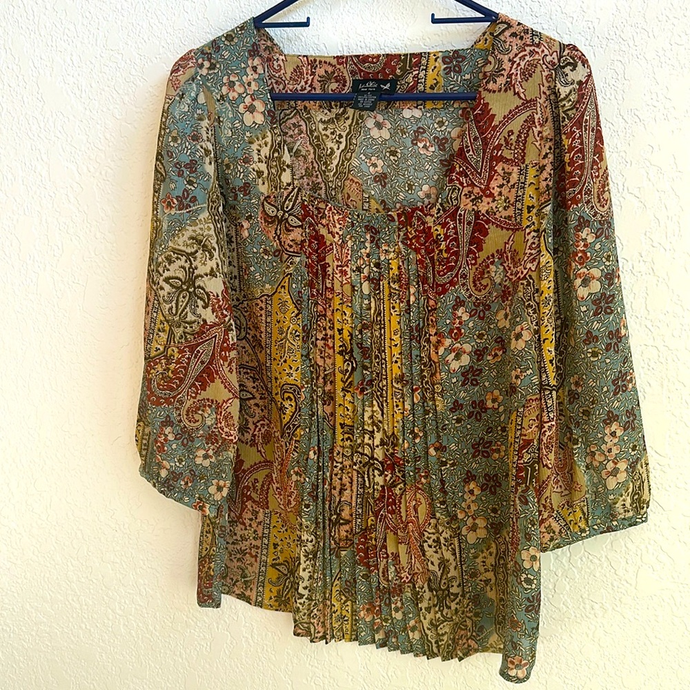 Women’s blouse